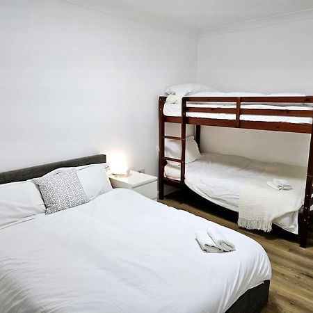 Wonderful Apartment In Wembley Londra Dış mekan fotoğraf